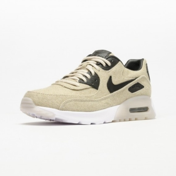 Nike Shoes - WOMEN'S NIKE AIR MAX 90 ULTRA